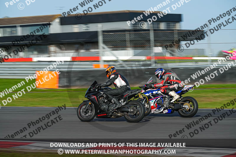 donington no limits trackday;donington park photographs;donington trackday photographs;no limits trackdays;peter wileman photography;trackday digital images;trackday photos